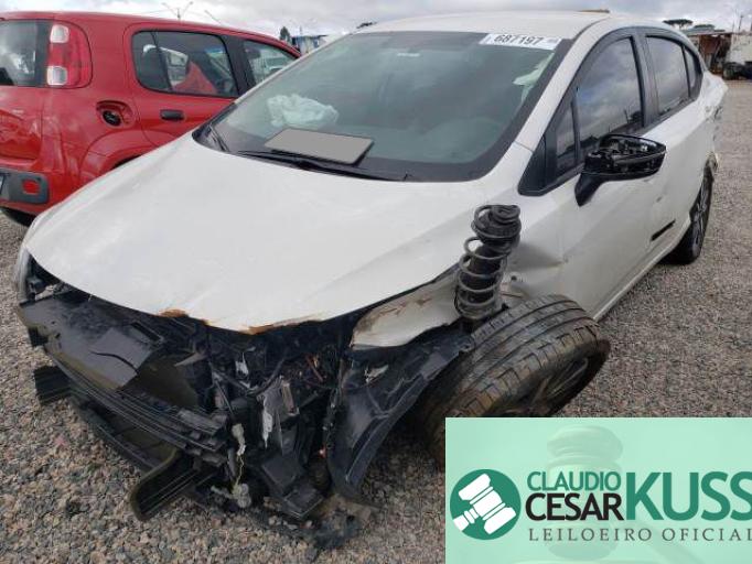 NISSAN VERSA 21/22