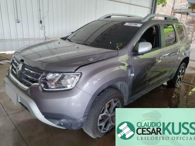 RENAULT DUSTER 21/21
