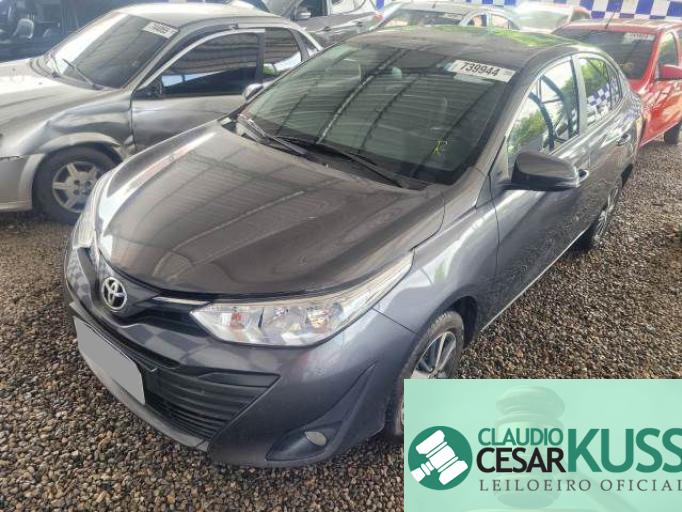 TOYOTA YARIS SEDAN 21/22
