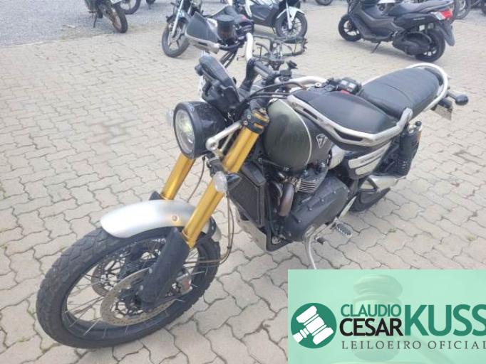 TRIUMPH SCRAMBLER 22/22