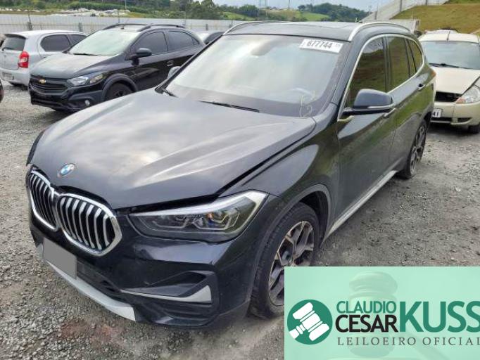 BMW X1 20/20