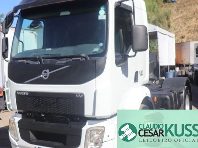VOLVO VM 330 14/15