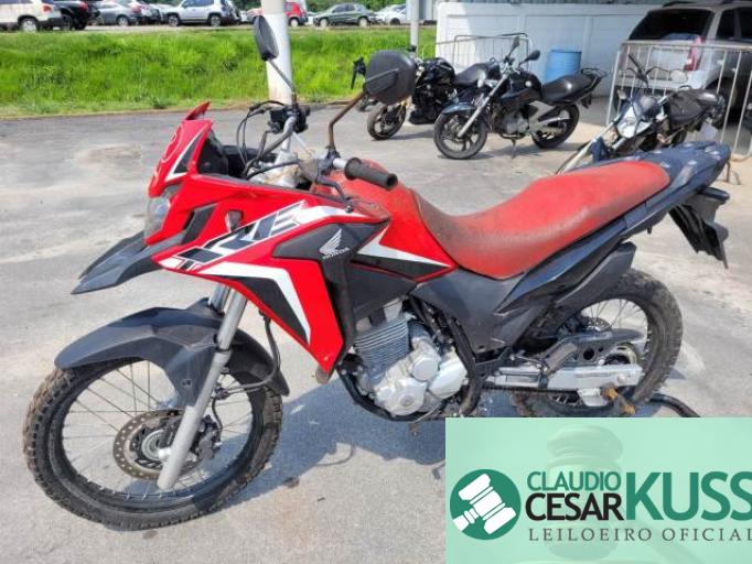 HONDA XRE 300 23/23