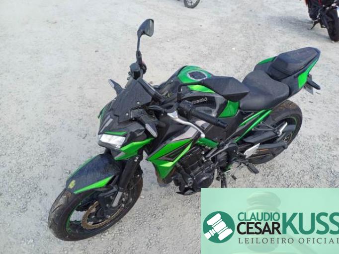 KAWASAKI Z900 22/22
