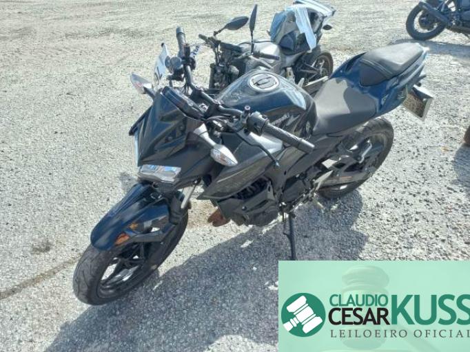 KAWASAKI Z400 21/21