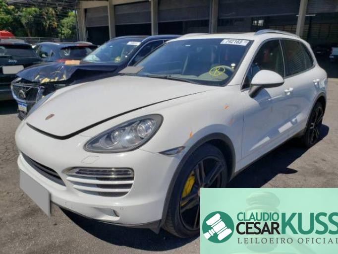 PORSCHE CAYENNE 13/13