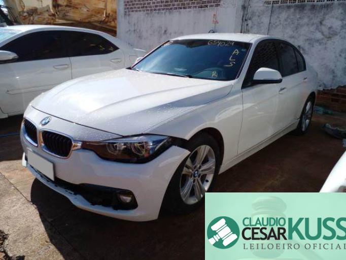 BMW 320i 18/18