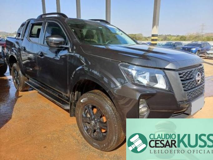 NISSAN FRONTIER 23/24