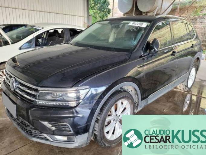 VOLKSWAGEN TIGUAN 18/18