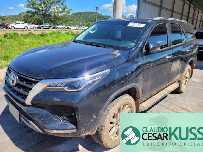 TOYOTA HILUX SW4 20/20