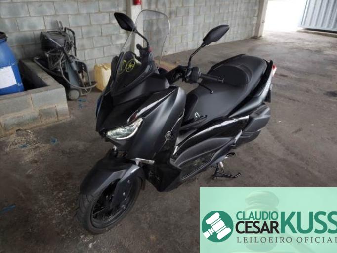 YAMAHA XMAX 22/22
