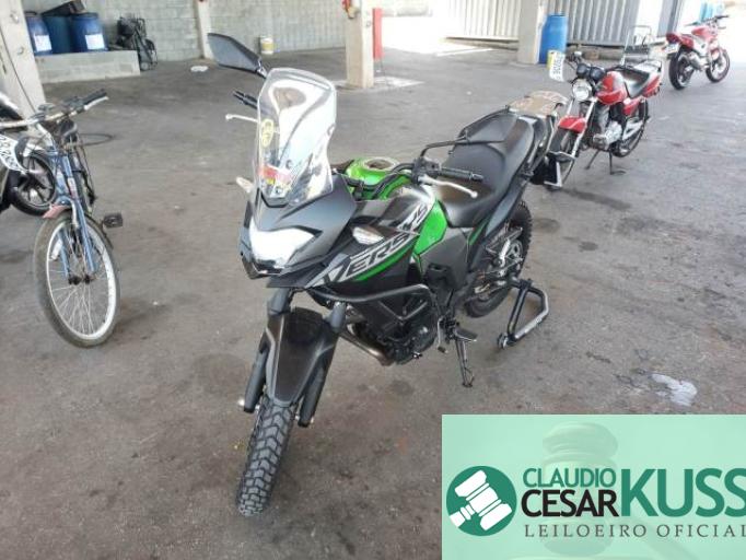 KAWASAKI VERSYS-X 21/21